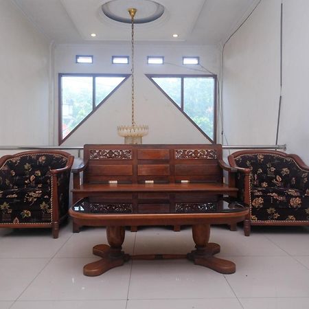 Urbanview Hotel Pondok Anggun Yogyakarta By Reddoorz Maguwo Eksteriør bilde