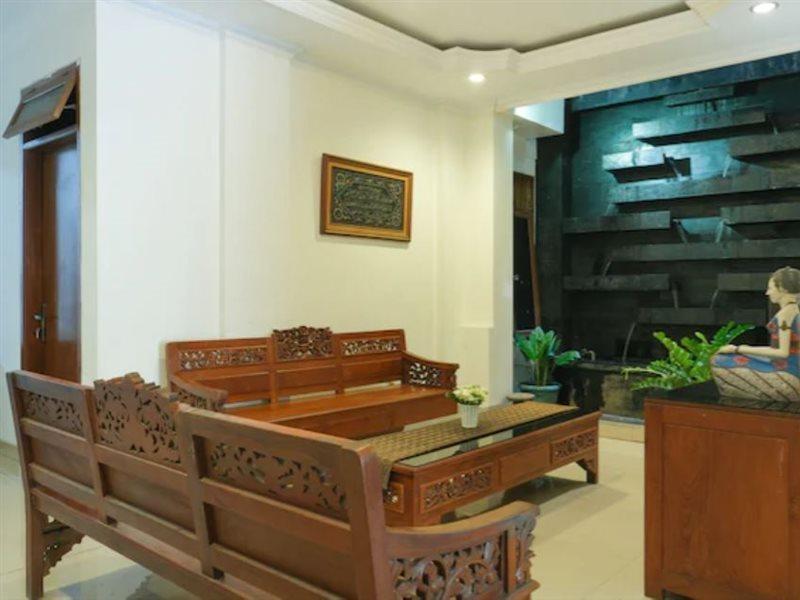 Urbanview Hotel Pondok Anggun Yogyakarta By Reddoorz Maguwo Eksteriør bilde